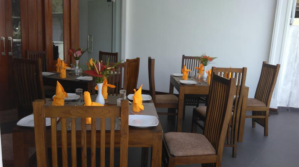 Vin Roma Inn كاندي المظهر الخارجي الصورة
